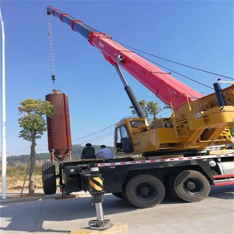 攀枝花专业吊车租赁多少钱