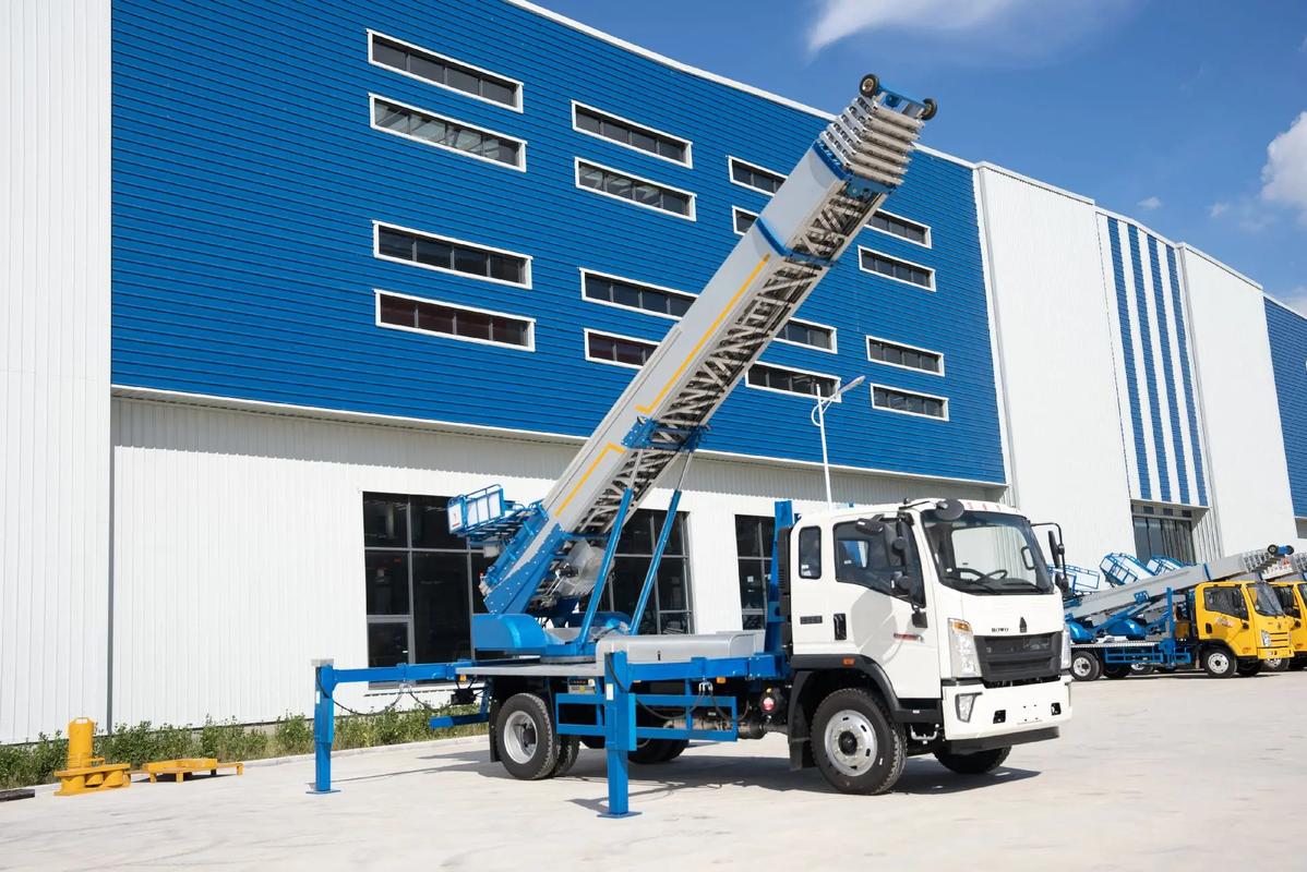 攀枝花小型云梯车上料车租赁多少钱