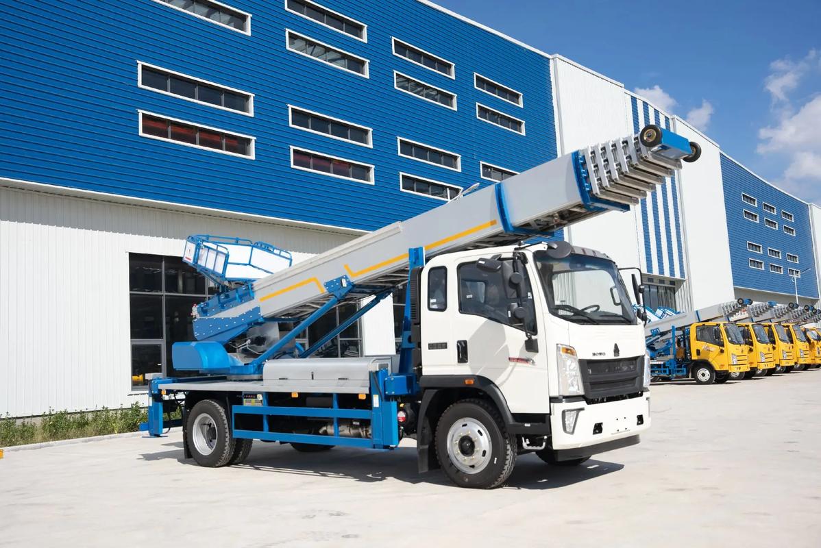 攀枝花出租云梯车高空作业车 建筑垃圾搬运